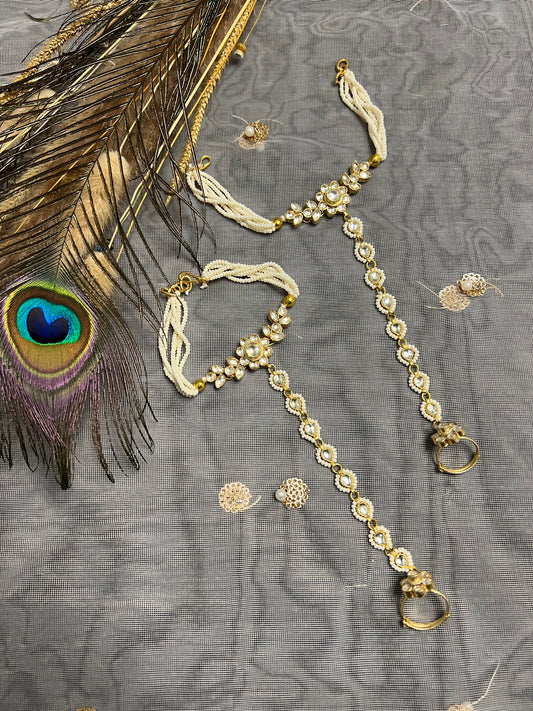 BA70 Pachi Kundan Hathphool