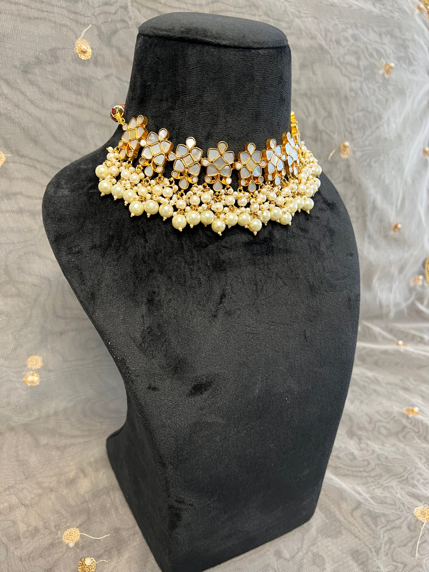 BA105 Mother of Pearl Necklace set