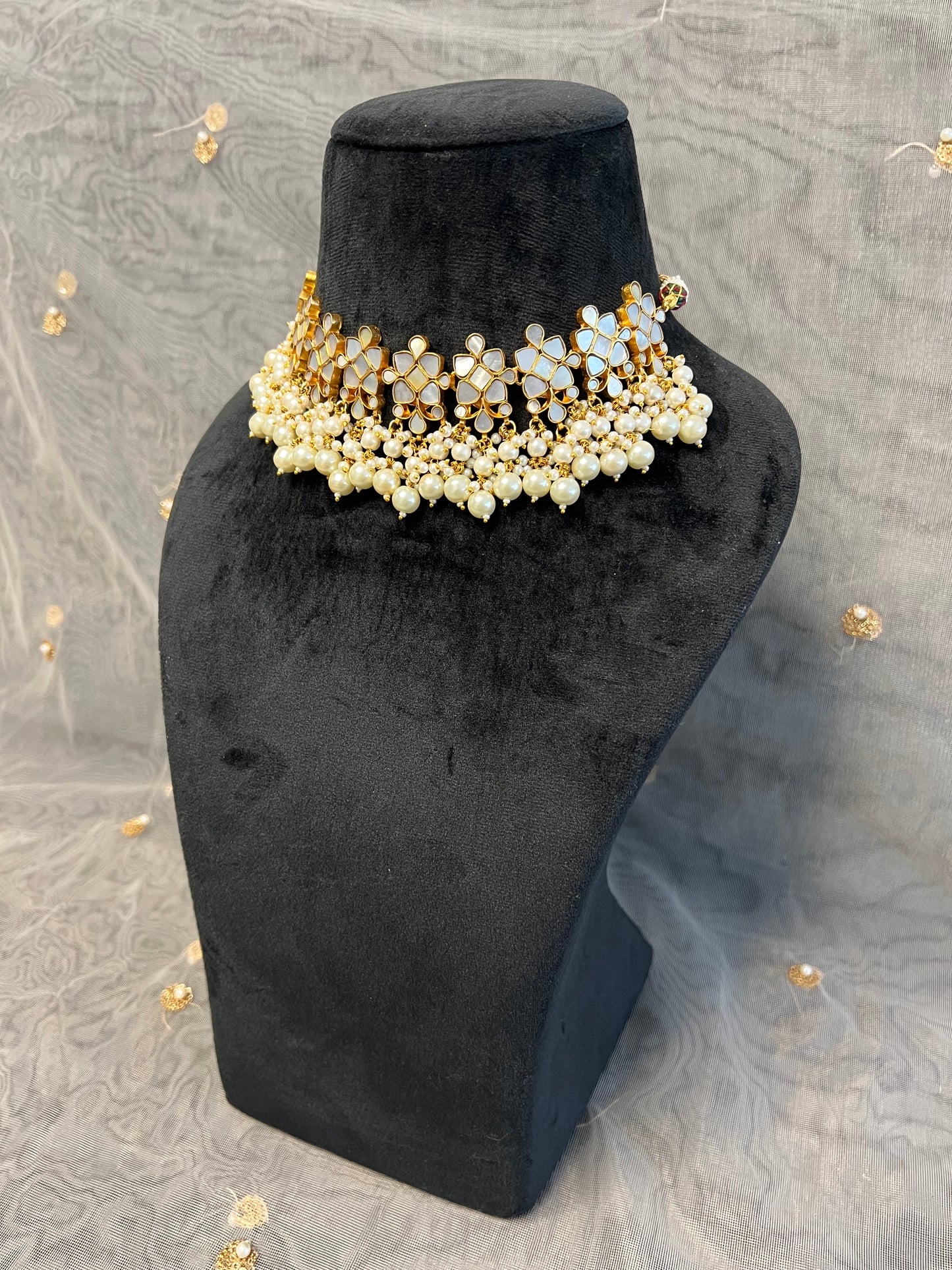 BA105 Mother of Pearl Necklace set
