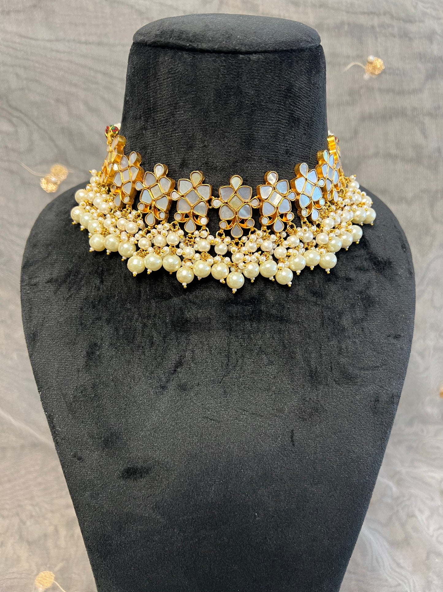 BA105 Mother of Pearl Necklace set