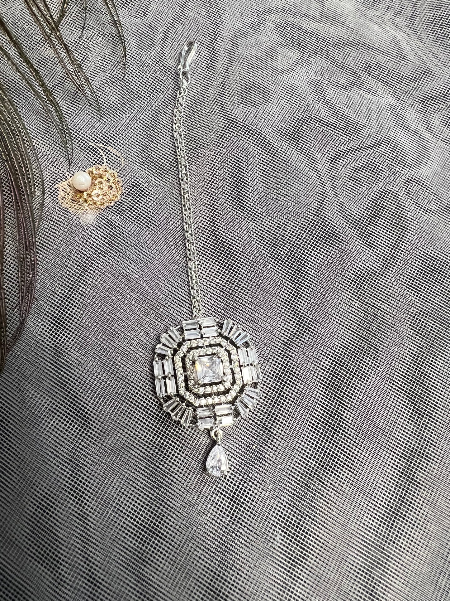 PY251 American Diamond Maang Tikka