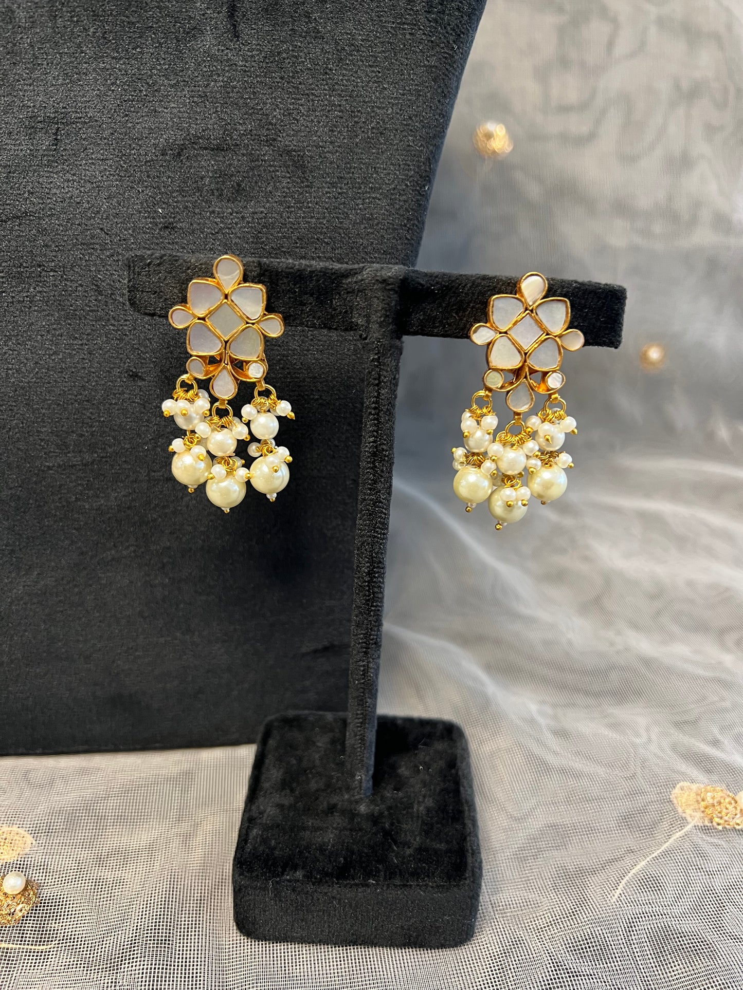 BA105 Mother of Pearl Necklace set