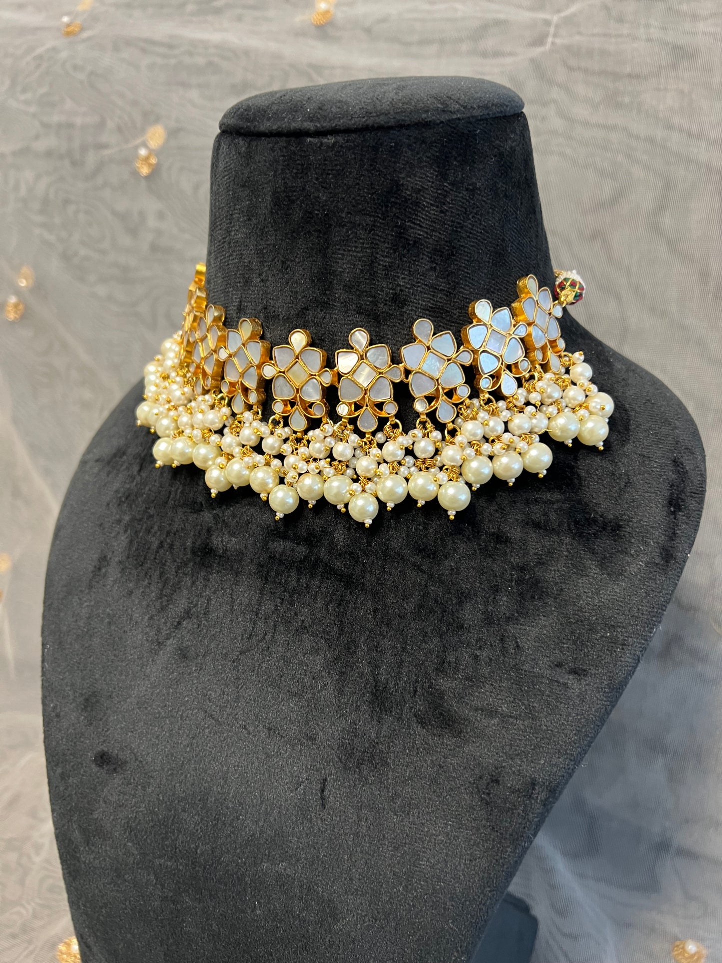 BA105 Mother of Pearl Necklace set