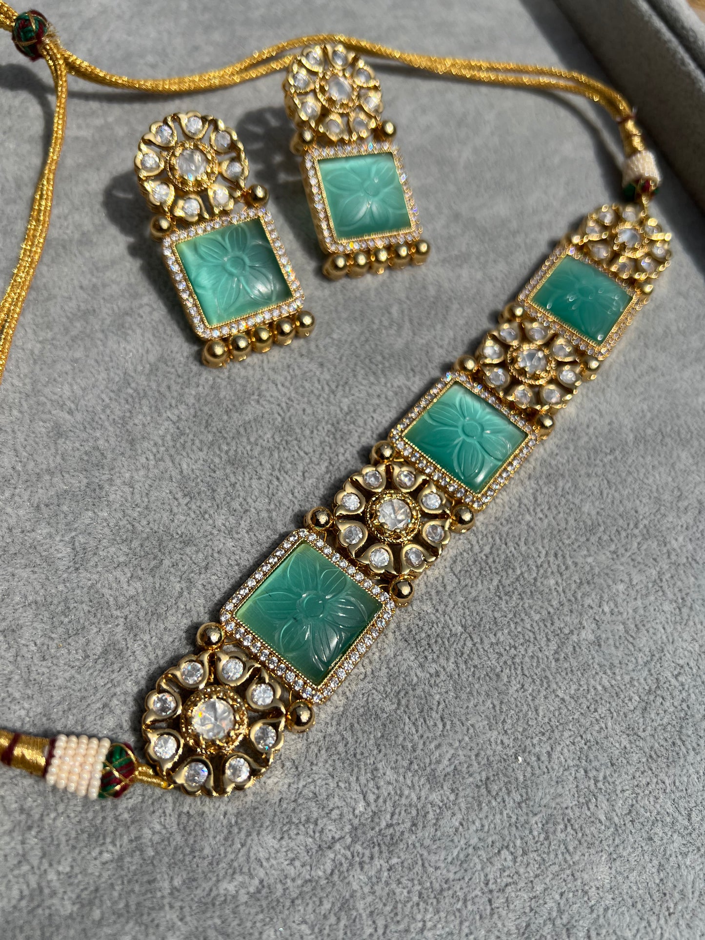 SKU3 Square Stone Choker Set - Mint