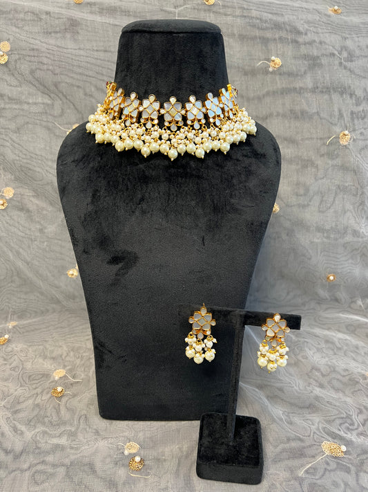 BA105 Mother of Pearl Necklace set