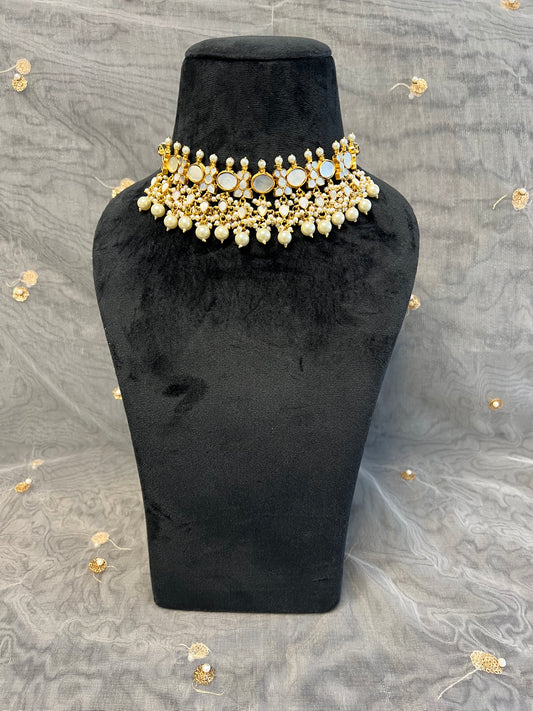 BA109 Mother of Pearl Necklace set